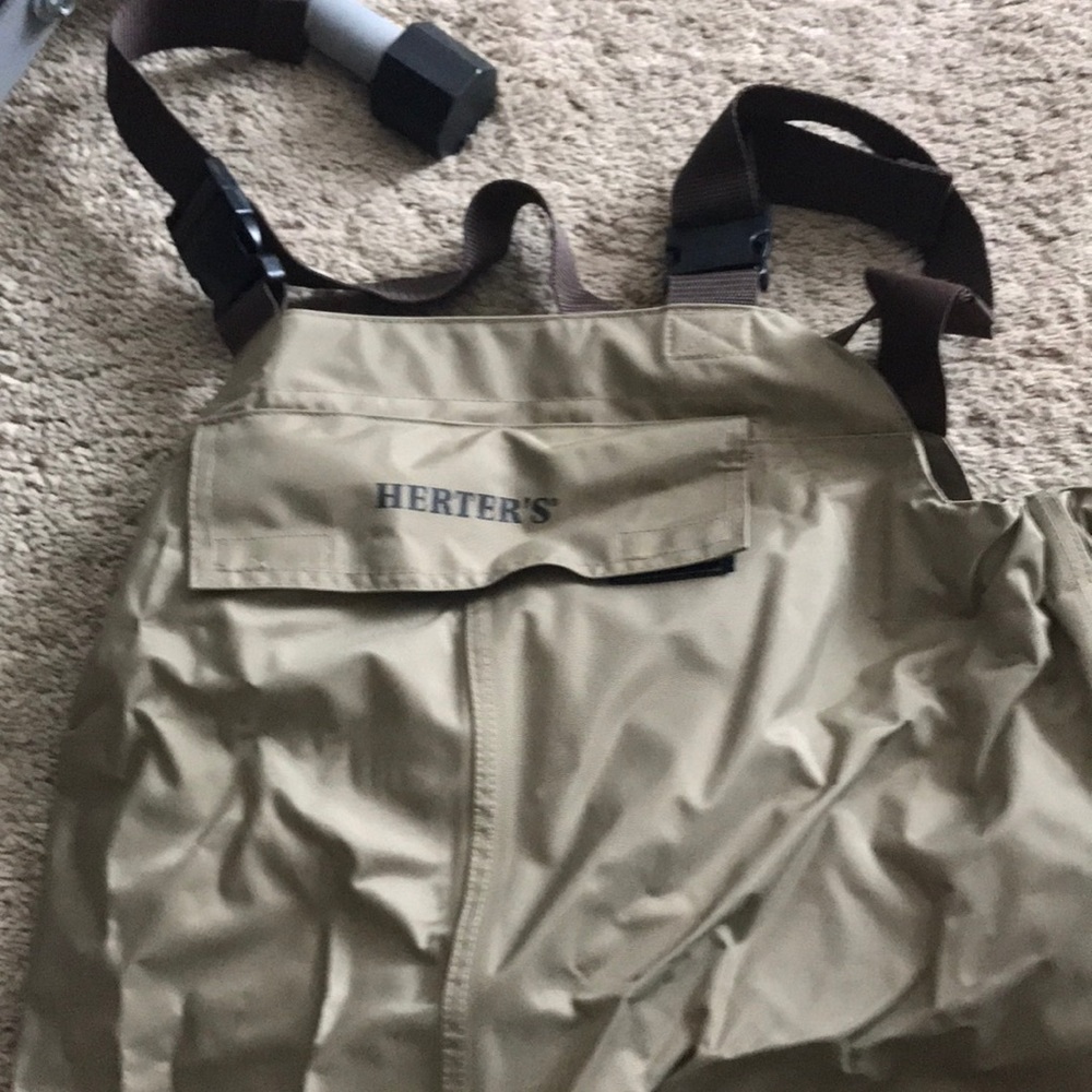 Brand new womens waiters Herters brand never worn